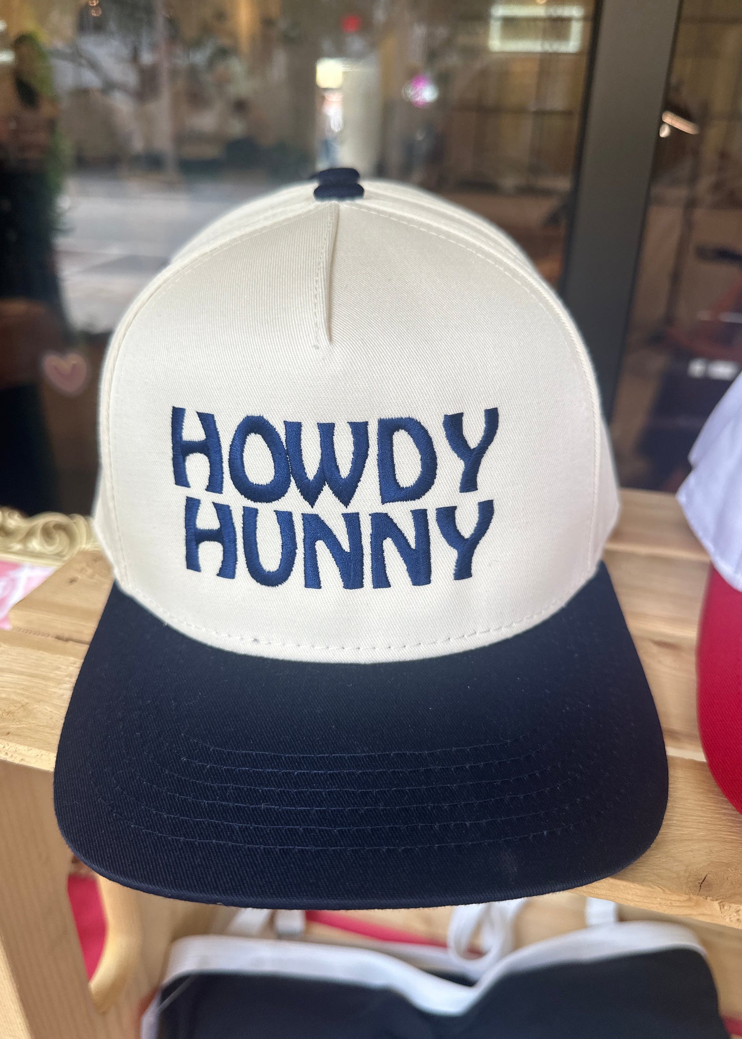 Howdy hunny Trucker hat