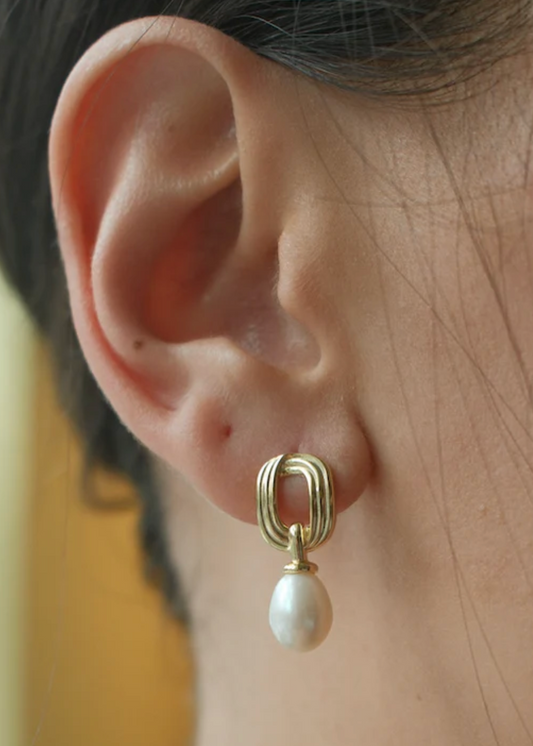 Carrie Pearl Studs