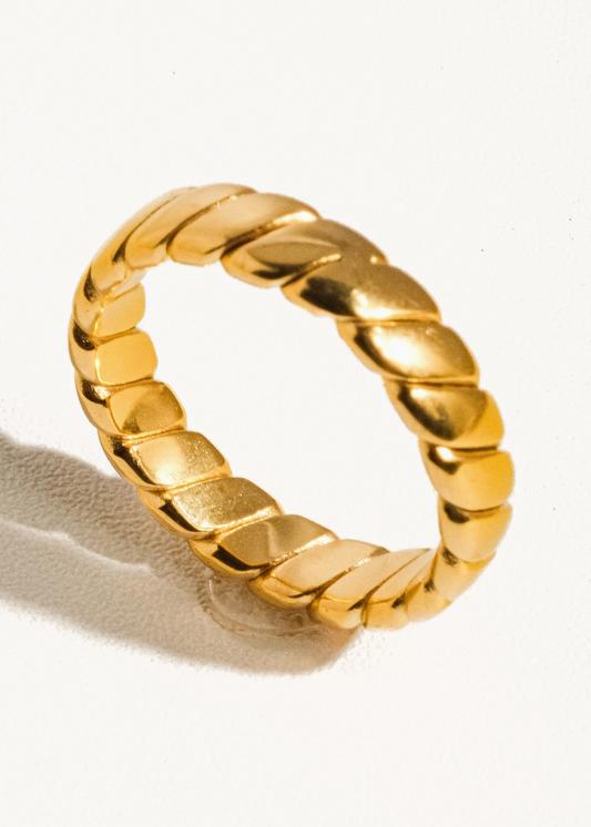 Pierre Ring